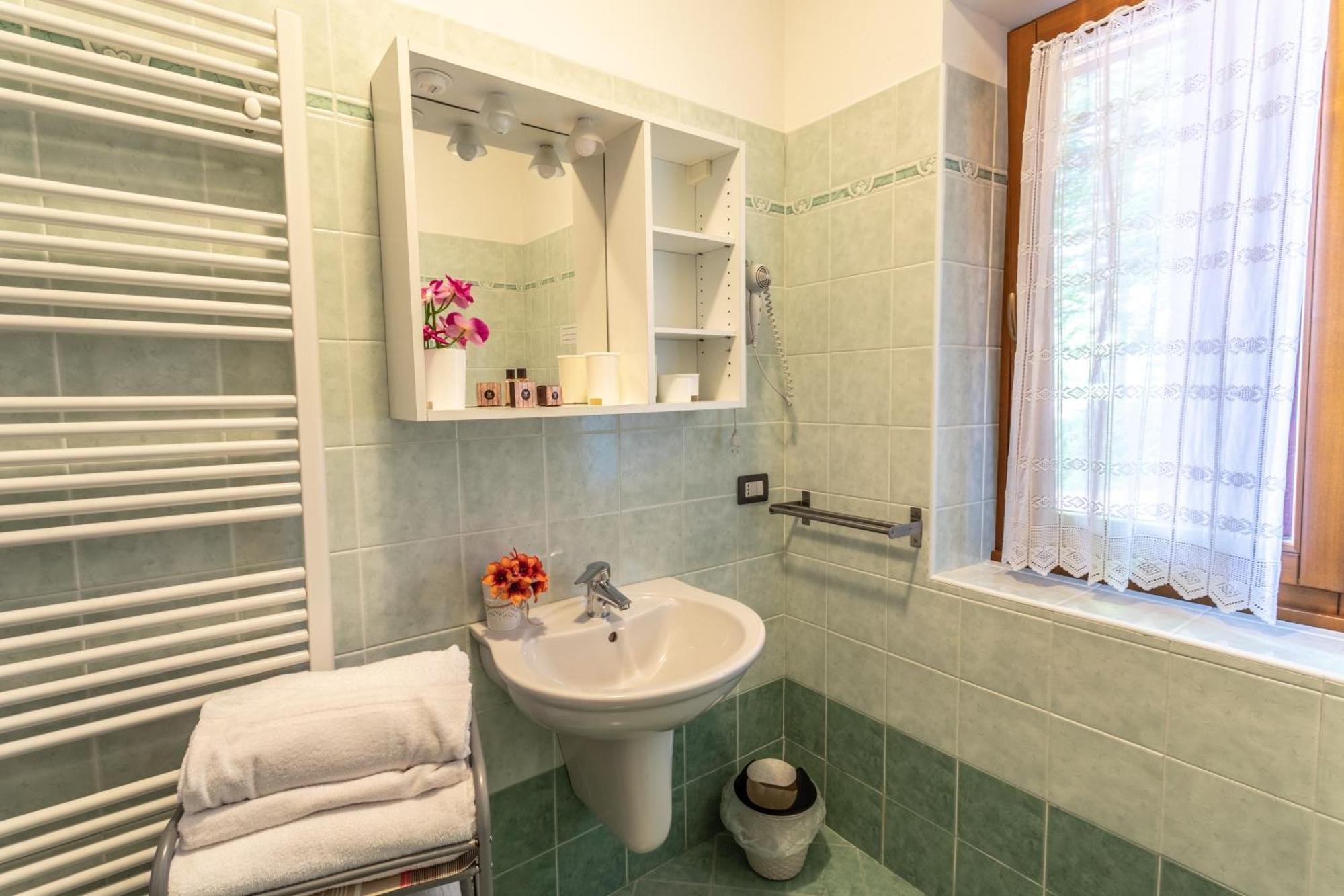 Le Terrazze Sul Lago - Ledro House Pieve Di Ledro Quarto foto