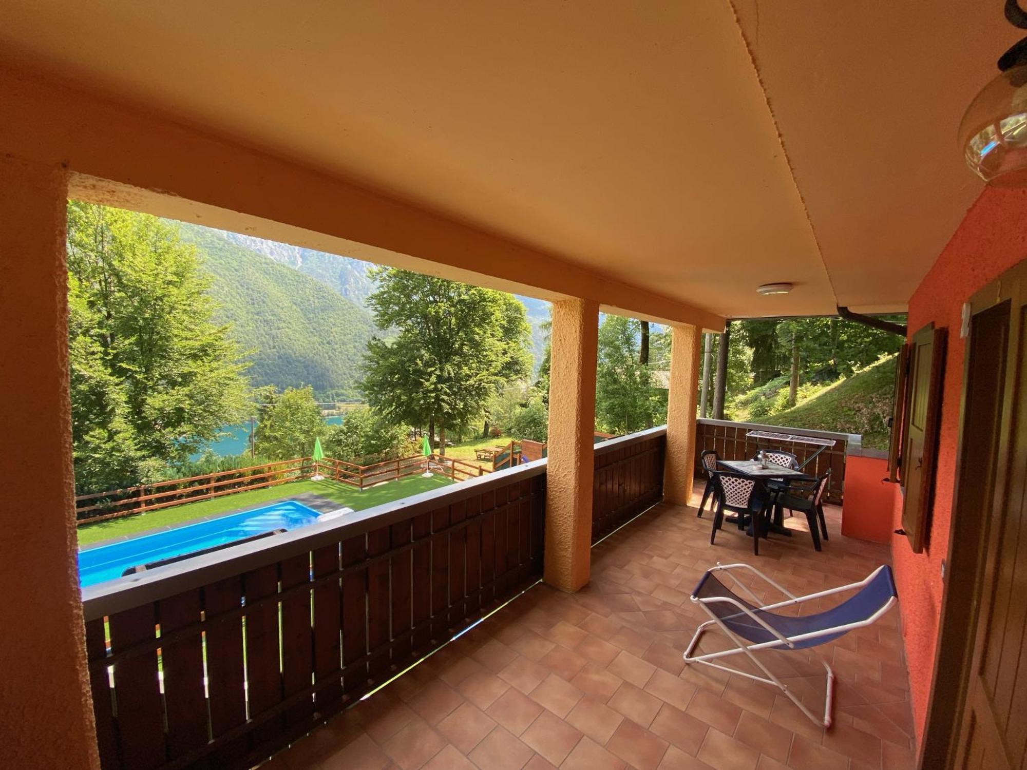 Le Terrazze Sul Lago - Ledro House Pieve Di Ledro Quarto foto